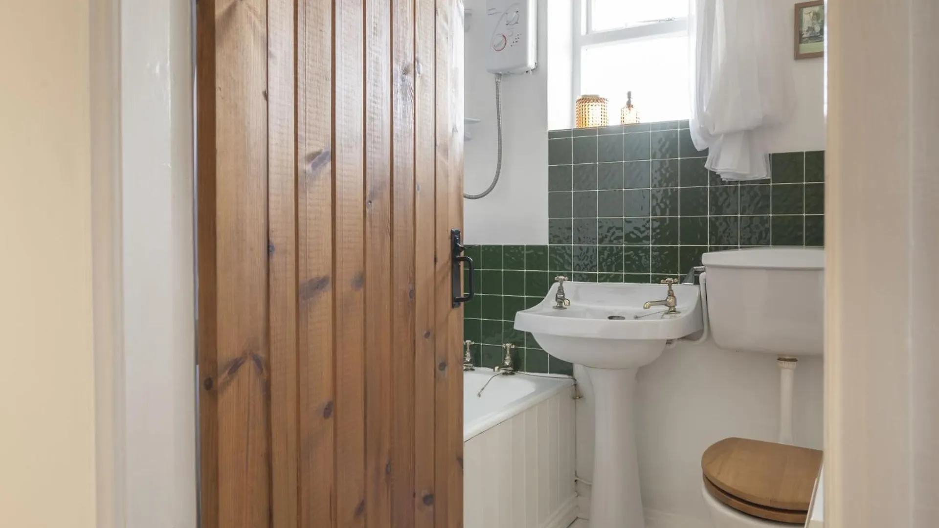 Thimble Cottage Ravensworth 0*,